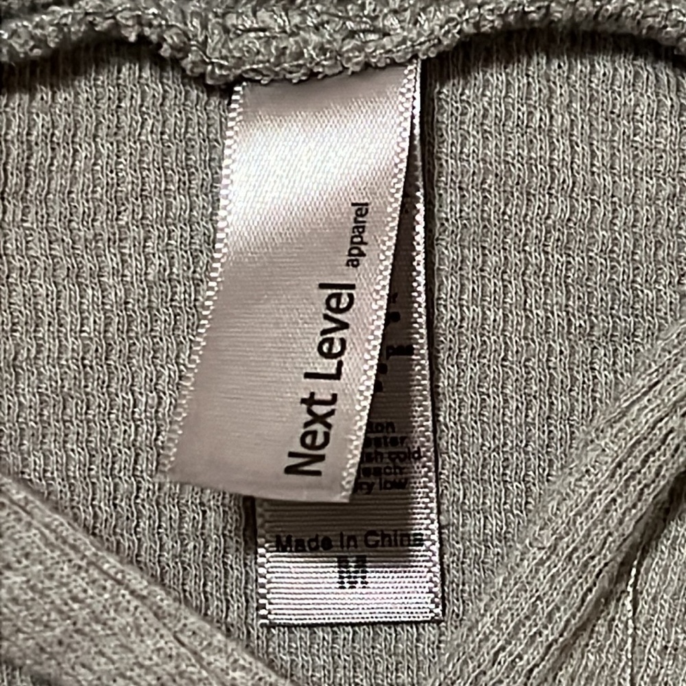Brand new Next Level women’s Hoodie 60/40 - Picture 4 of 5